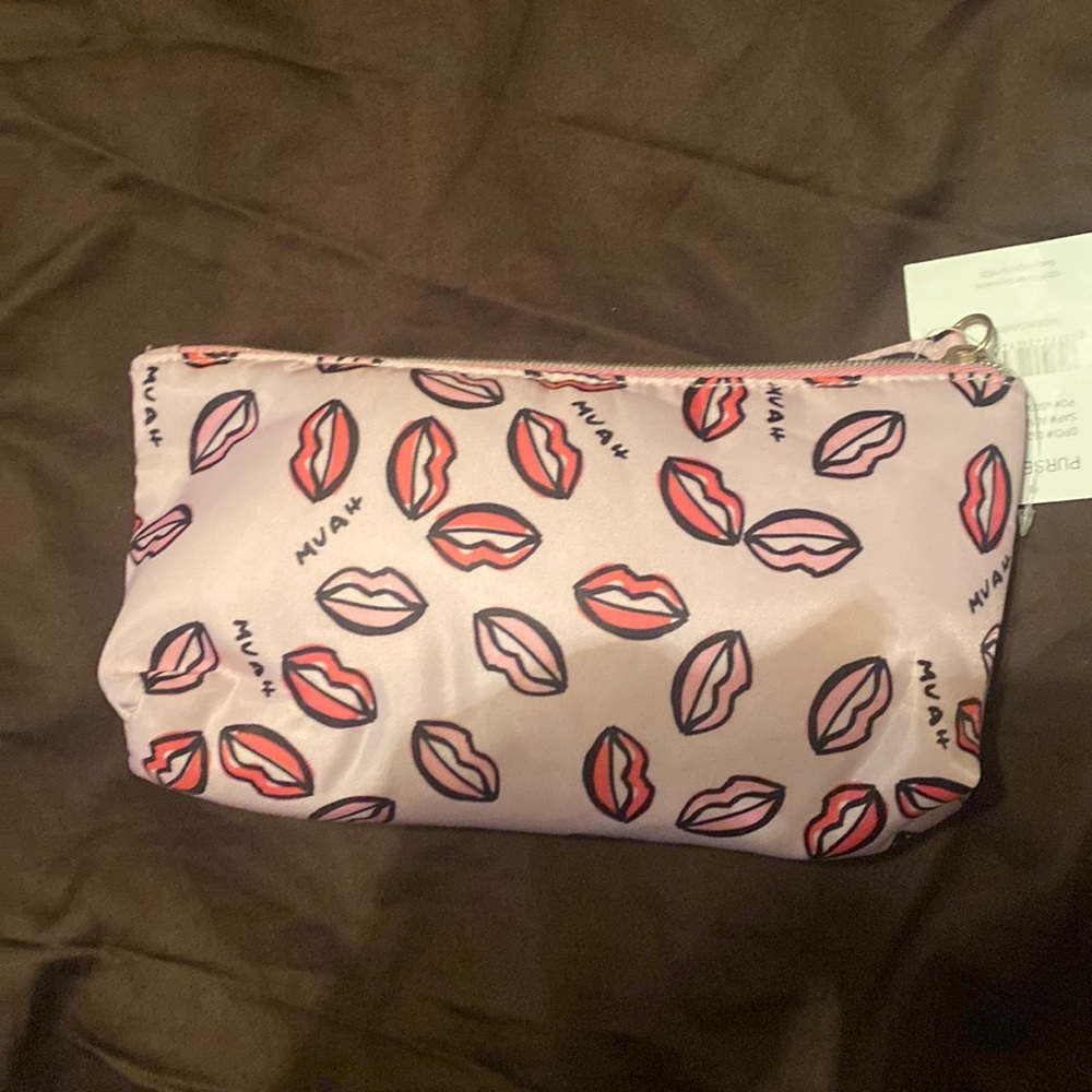 Lips purse kit